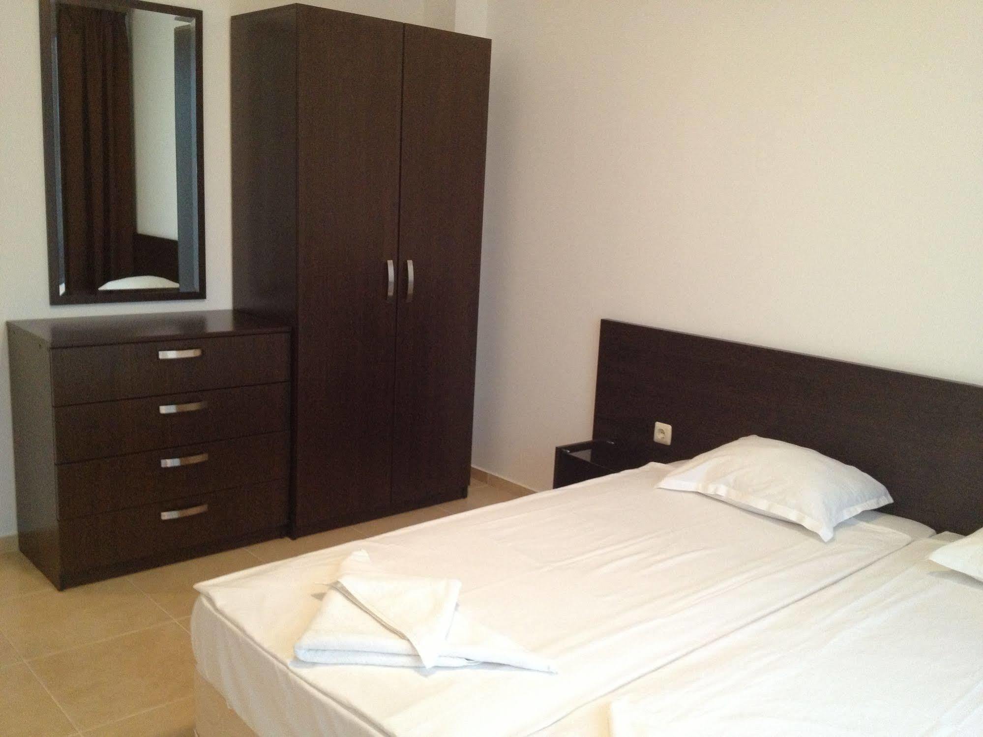 Apart Hotel Happy Sunny Beach Exterior foto